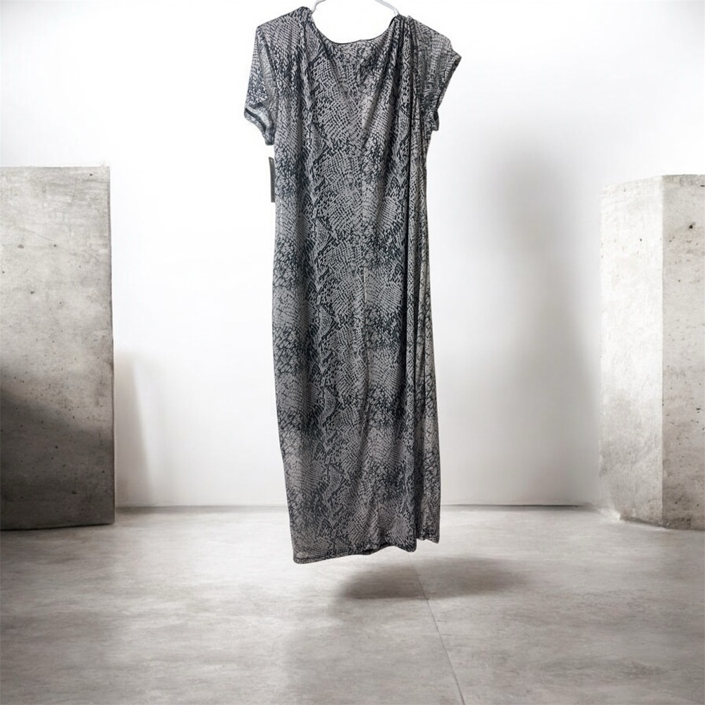 No Boundaries Black and Gray Patterned Midi Dress